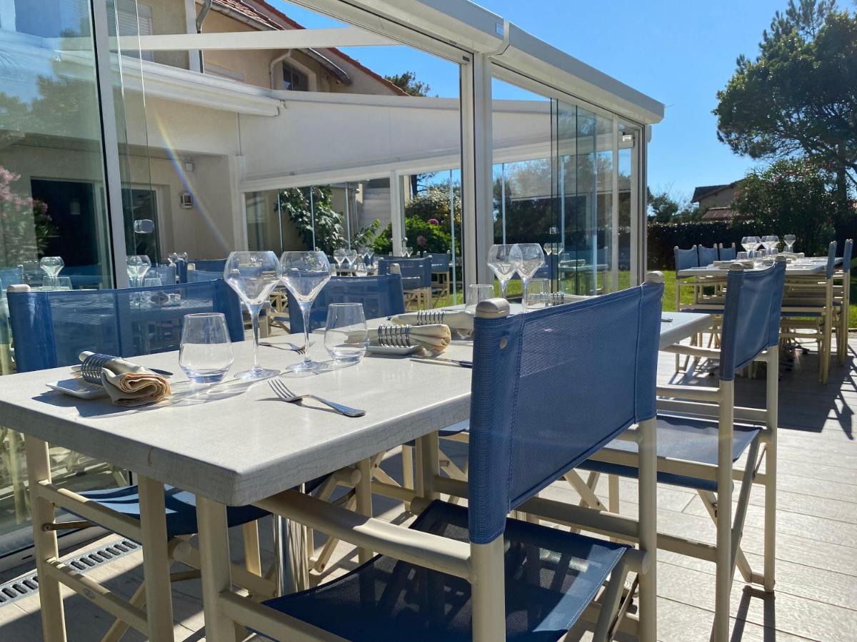 Les Vagues Hotel Restaurant 비스카로스 플라주 외부 사진