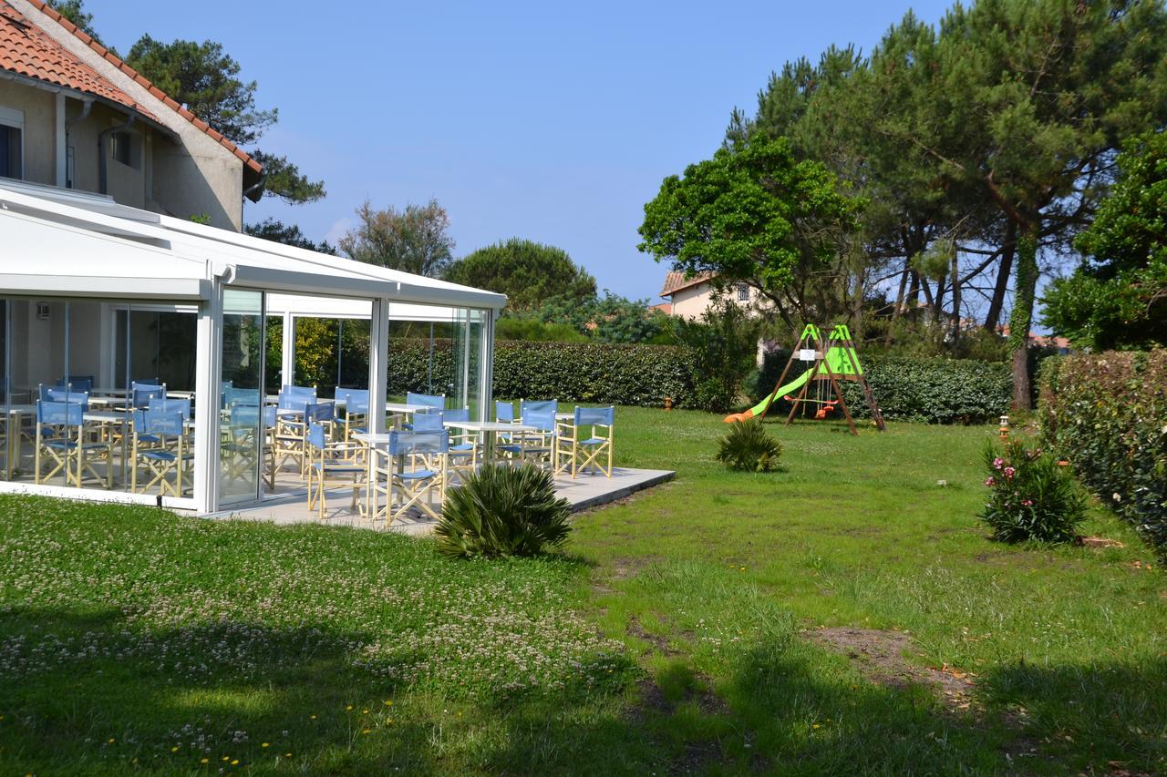 Les Vagues Hotel Restaurant 비스카로스 플라주 외부 사진